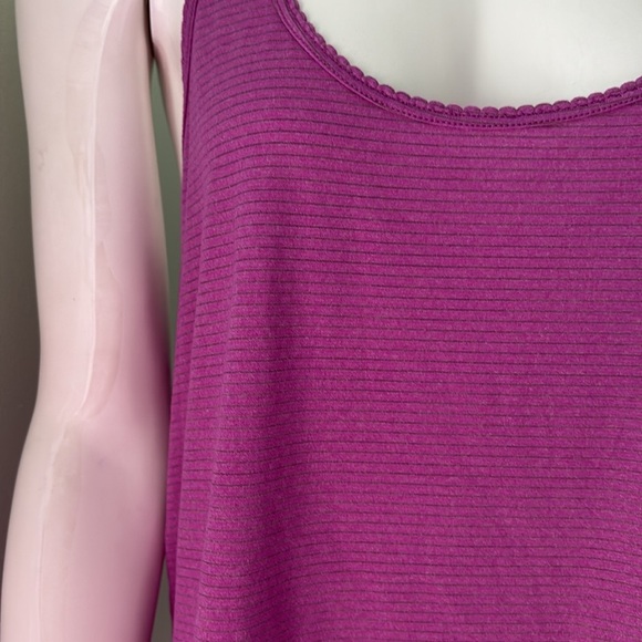 Lululemon scalloped racer back tank top pink - Picture 6 of 8